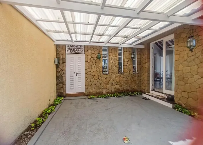 Bunga Villa *